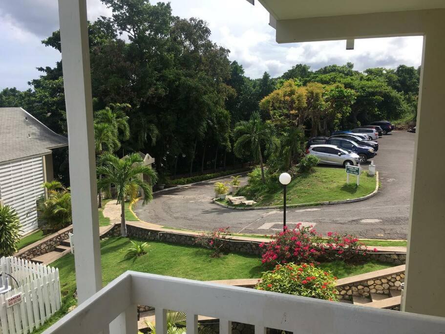 Ocho Rios 2 Bedroom Apartment/Flat Exteriér fotografie